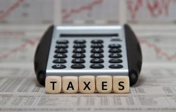 AUTO TAX CALCULATOR